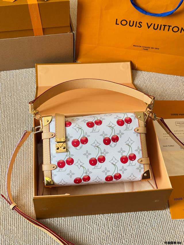 Full poison vacuum packaging: one anti-drug card, one poison buckle, one handbag