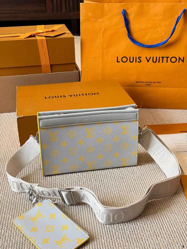 Full poison packaging: Dewu outer box anti-drug card poison buckle handbag Nike