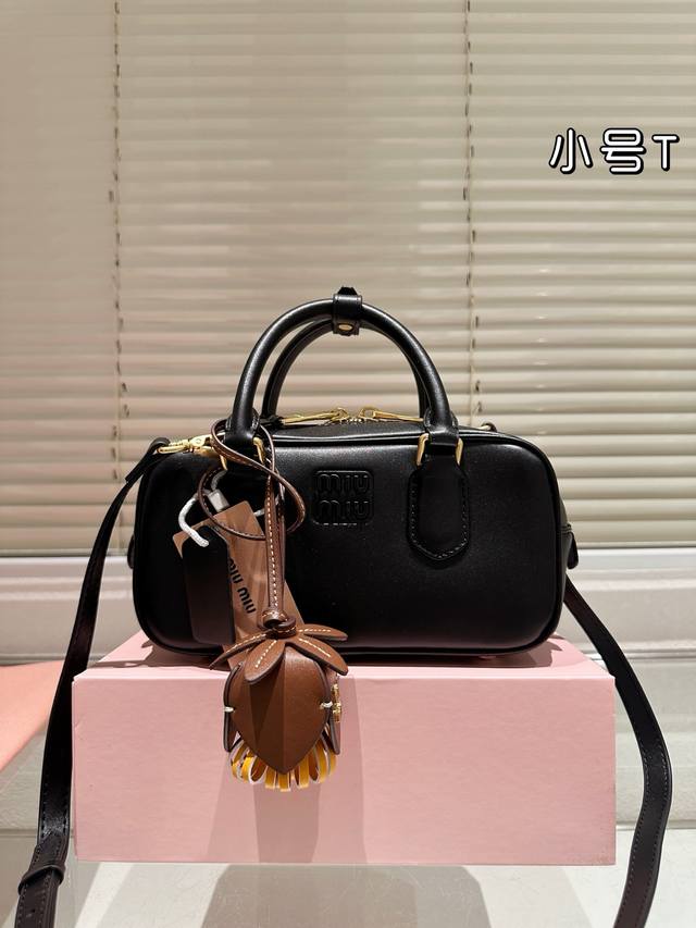 Miu Miu 25Ss Spring/Summer new kitten heel denim slippers Prepare a few more pai