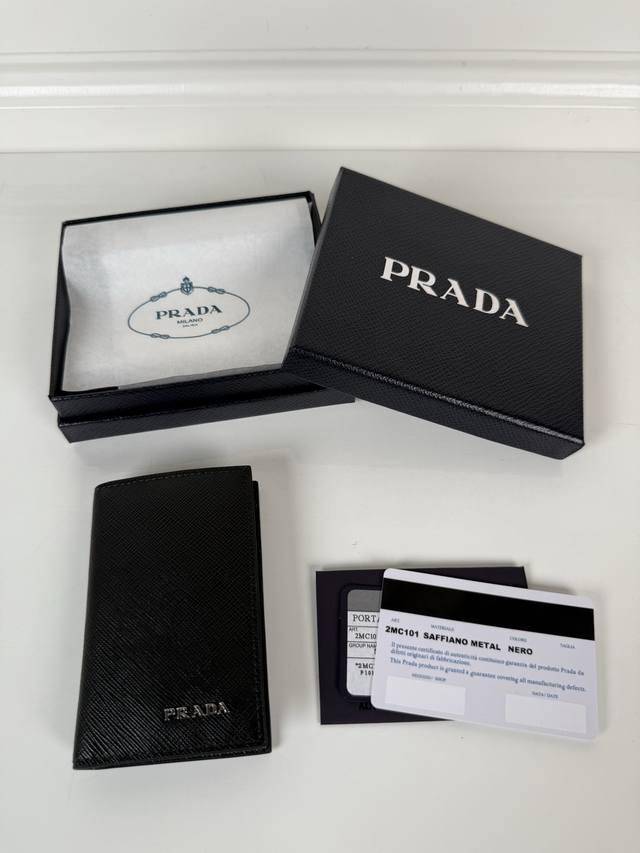 P cross pattern men's card holder, black, model 2Mc101, size 11