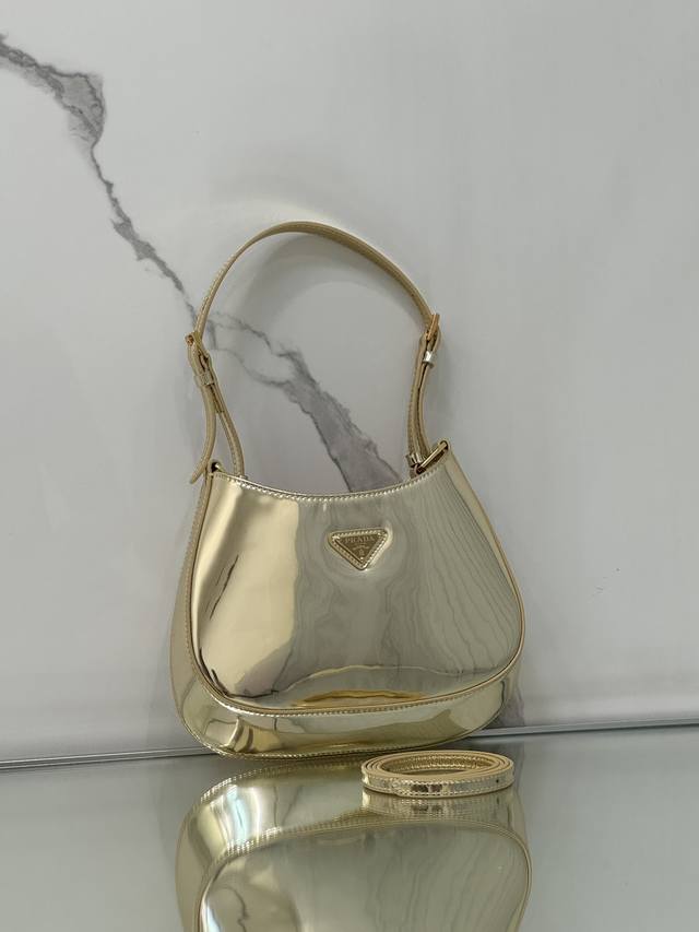 Special price, no refund or exchange Size: Length 22X Height 18.5X Bottom 4.5Cm
