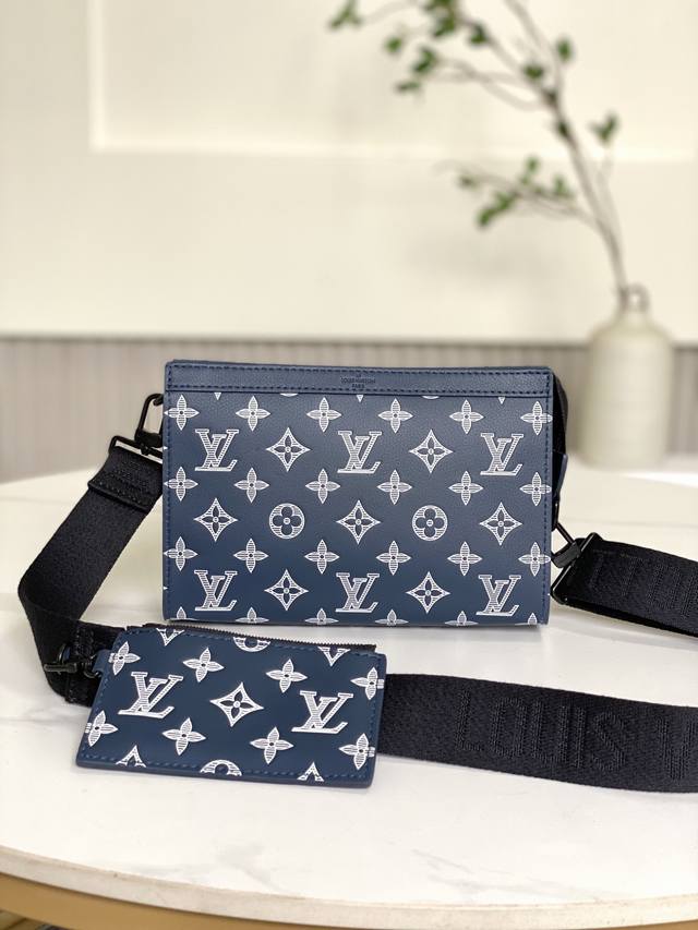 Big Sale Brand new bag not returnable 83384 22 X 14.5 X 4.5 cm Length X Height X