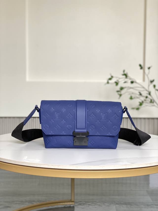 Big Sale Brand new bag not returnable 11692 28 X 16 X 10 cm Length X Height X Wi