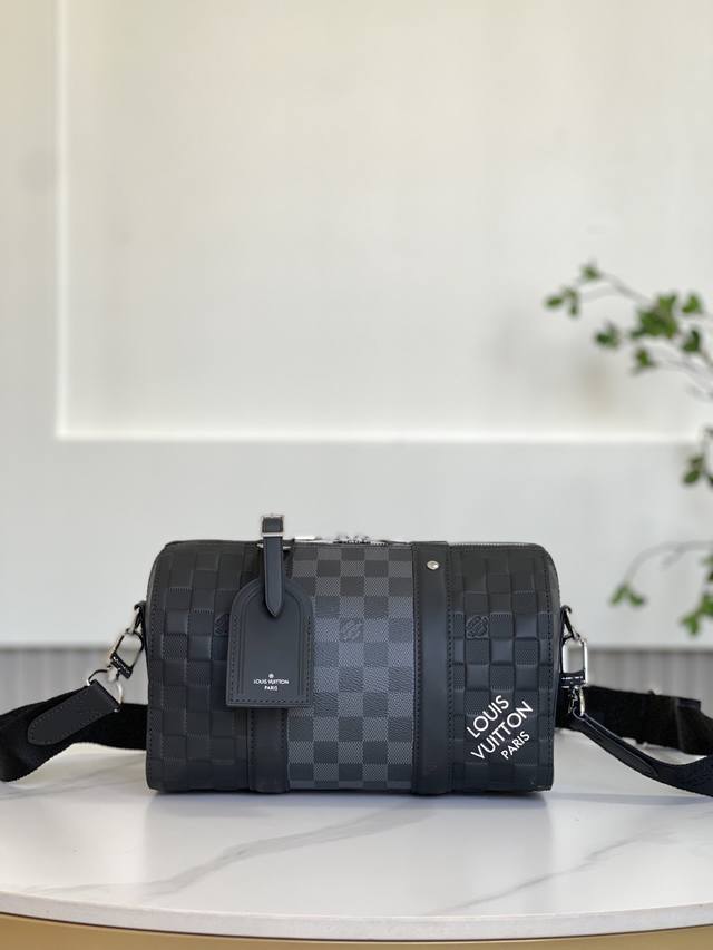 Big Sale Brand new bag no returns 40452 27 X 17 X 13 cm Length X Height X Width