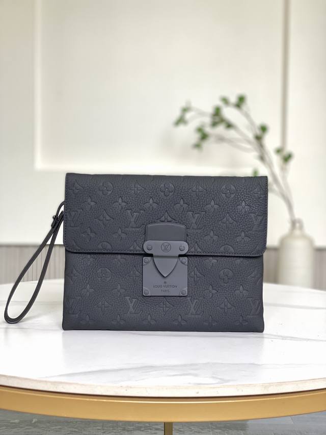 Big Sale Brand new bag not returnable 82559 28 x 22.5 x 3.5 cm Length x height x