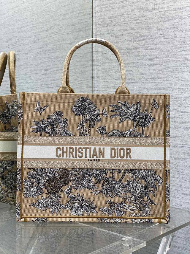 Original factory with full set of original packaging Large size in stock Tote la