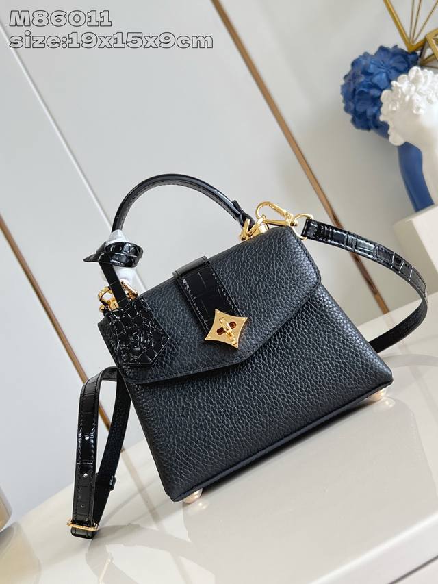 Factory Price P Top Original M86011 Black Glossy Crocodile Pattern Gold Core Min