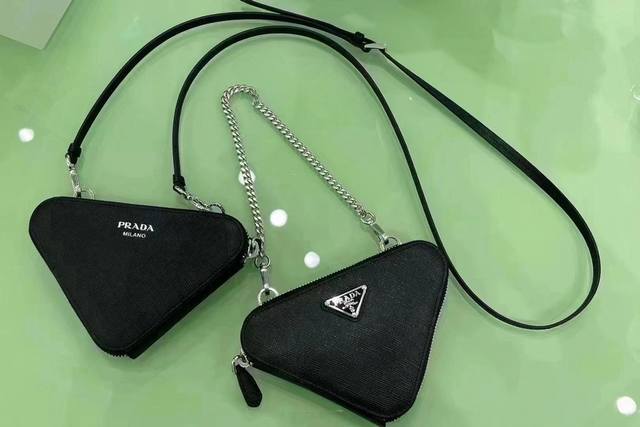 with counter packaging Twin triangle bag 1Nr015 new product This two-in-one twin