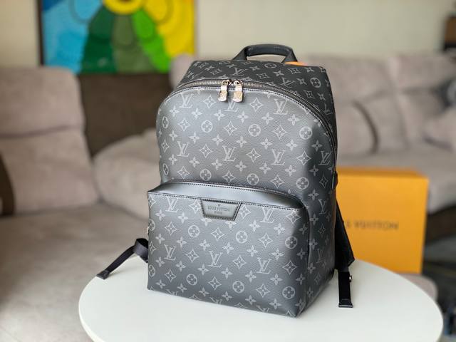 Original M43186 This Apollo backpack is made of soft Monogram Eclipse coated can