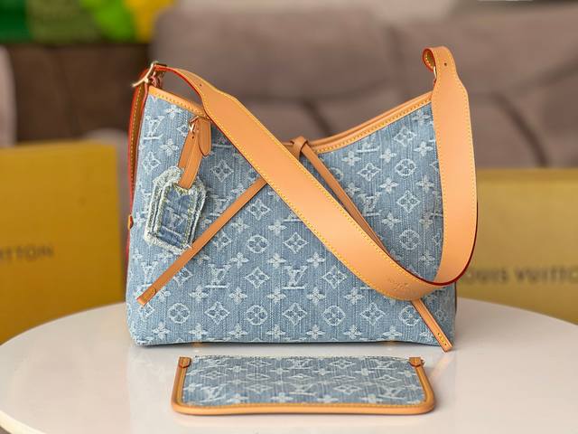 All-steel hardware chip model: M111462 Blue Small New Denim Carryall Small Handb