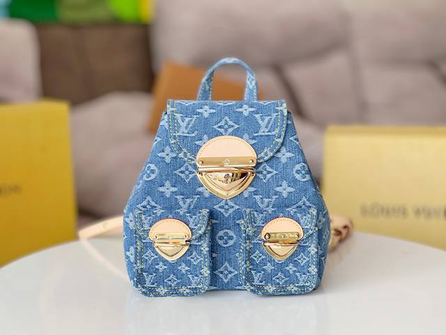Original quality coding chip All-steel hardware model: M46836 Venice backpack is