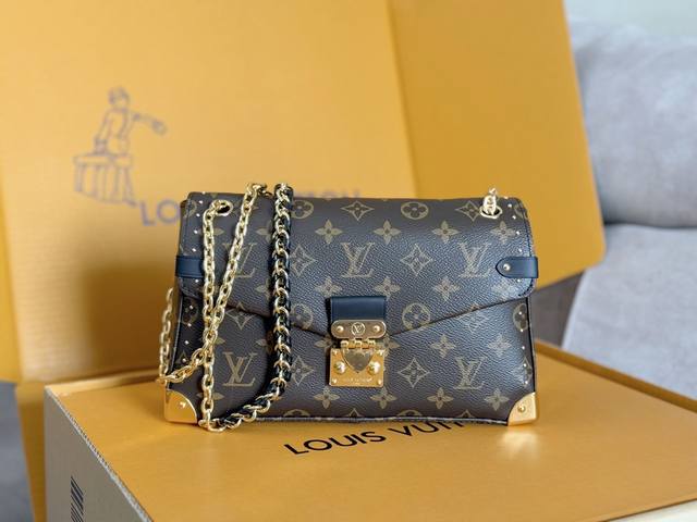 Variable Chip Original Hardware Model: 14526 Old Flower, Trunkie Handbag combine