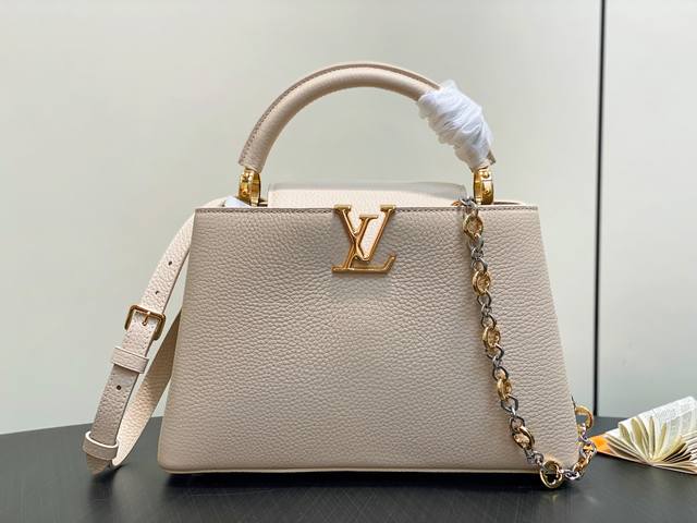 Original boutique M12936 Beige chain full leather Cap Na Ying style Capucines me