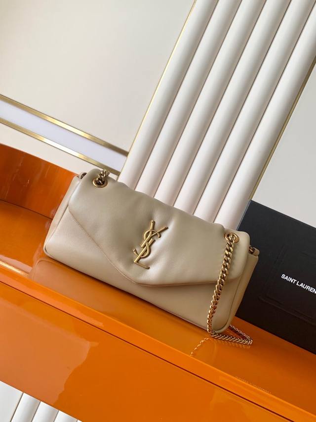 P Exclusive background apricot lambskin antique gold Calypso_ lambskin chain bag