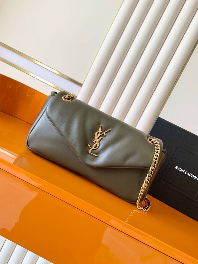 P Exclusive background green sheepskin antique gold Calypso_ lambskin chain bag