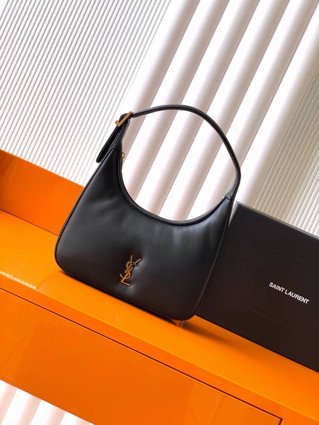 P Exclusive background black sheepskin antique gold New product delivery YSL Sai