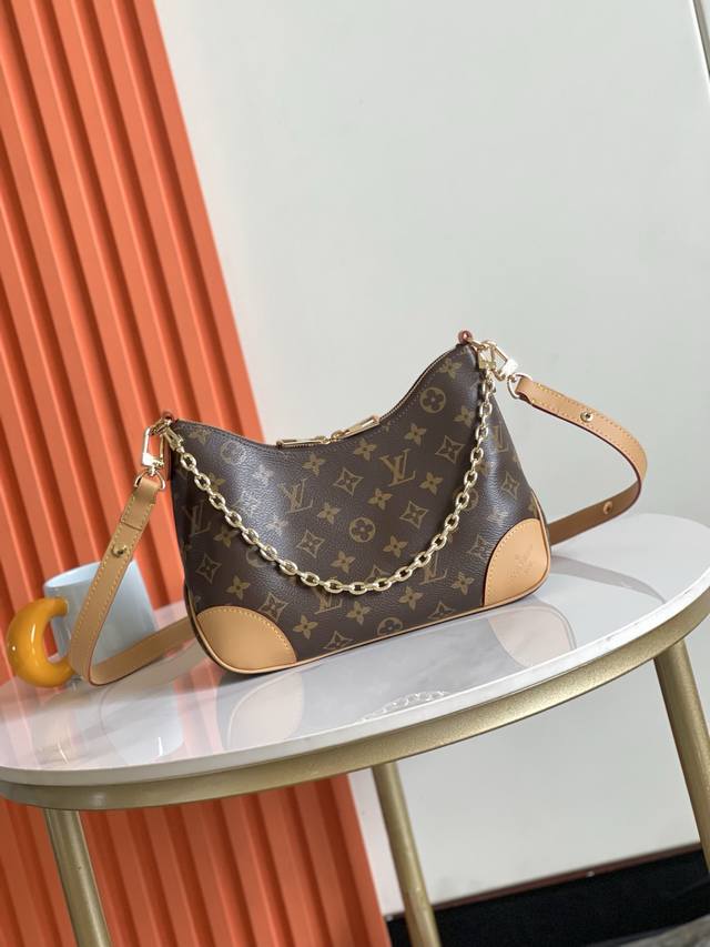 Top original, 163 chip, semi-steel hardware, M45832.M45831. This Boulogne small