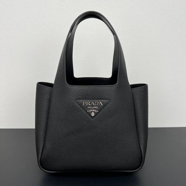 New style bucket bag 1Bg335 The latest style of the basket uses imported soft an