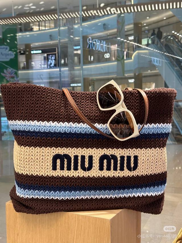 new color size 34.30Cm summer must-have Miumiu American retro fairy tote bag let