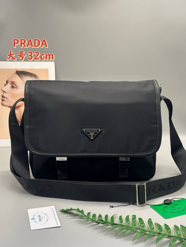 Prada Nylon waterproof fabric shipment Double buckle design 32cm Fashionable and