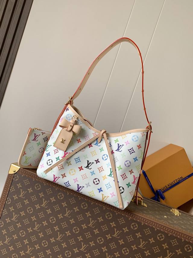Top original, variable chip M13661 This small Carryall handbag is from the Louis