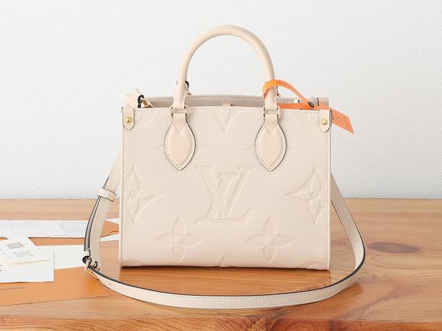 P 163C01 Dynamic chip Top original, enhanced version Onthego Small handbag uses
