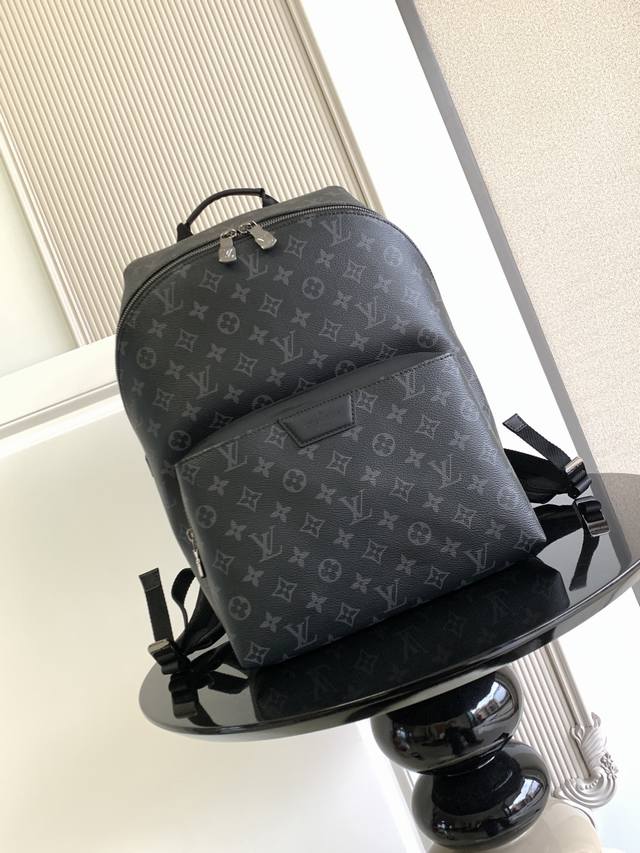 Premium Dynamic Chip Style meets function in this soft coated canvas backpack wi