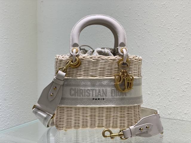 Dior Dior top imported original wicker Lady Dior bag bamboo basket apricot New w
