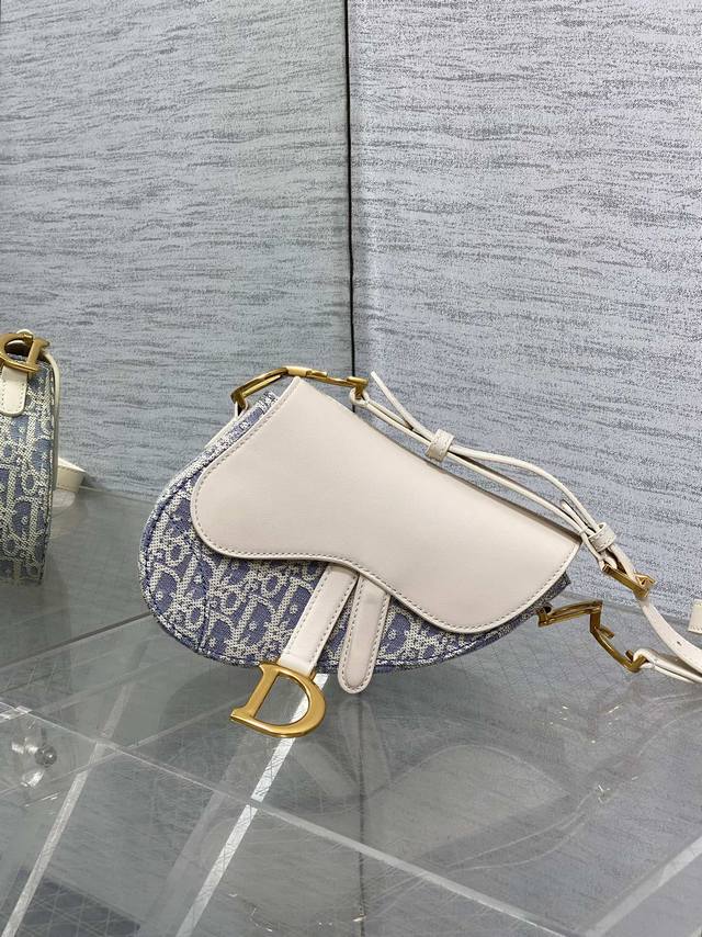 Dior 1:1 counter genuine top imported original cowhide embroidered saddle bag Sa