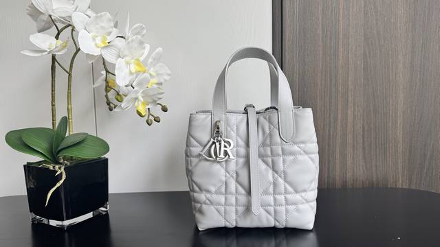 Dior 1:1 counter genuine top imported original calfskin native bag Toujours vert