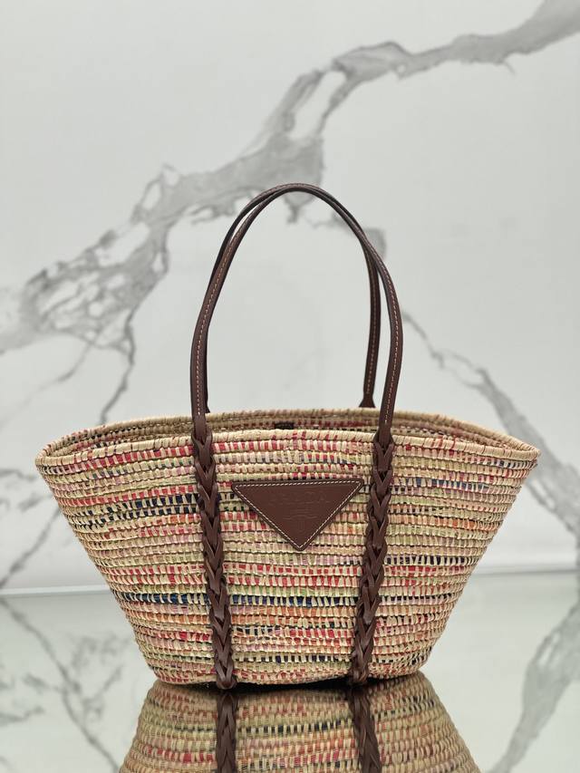 The shopping basket is here~ Summer's favorite straw bag with cowhide-edged corn
