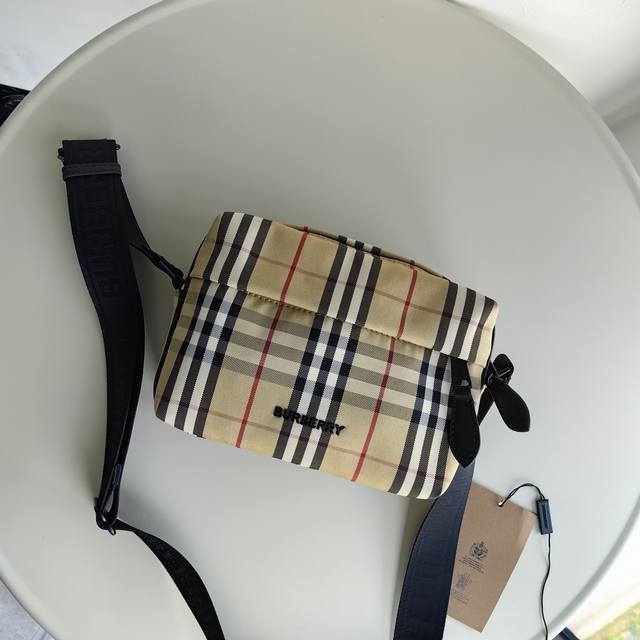 Vibrant Burberry check with logo jacquard strap. Adjustable crossbody strap 3 ca
