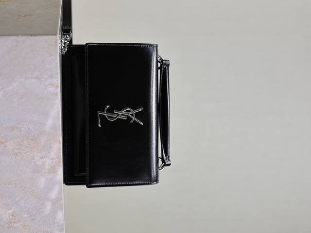 Black with silver buckle Sunset Woc_ is here! It
