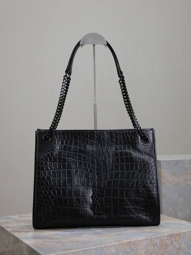 Black black buckle crocodile pattern Niki Shopping Bag_ Italian imported crocodi