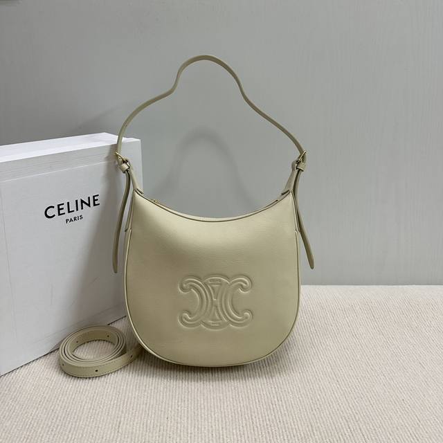 New arrival in stock Ce's new small Heloise Hobo underarm bag is a must-have ser