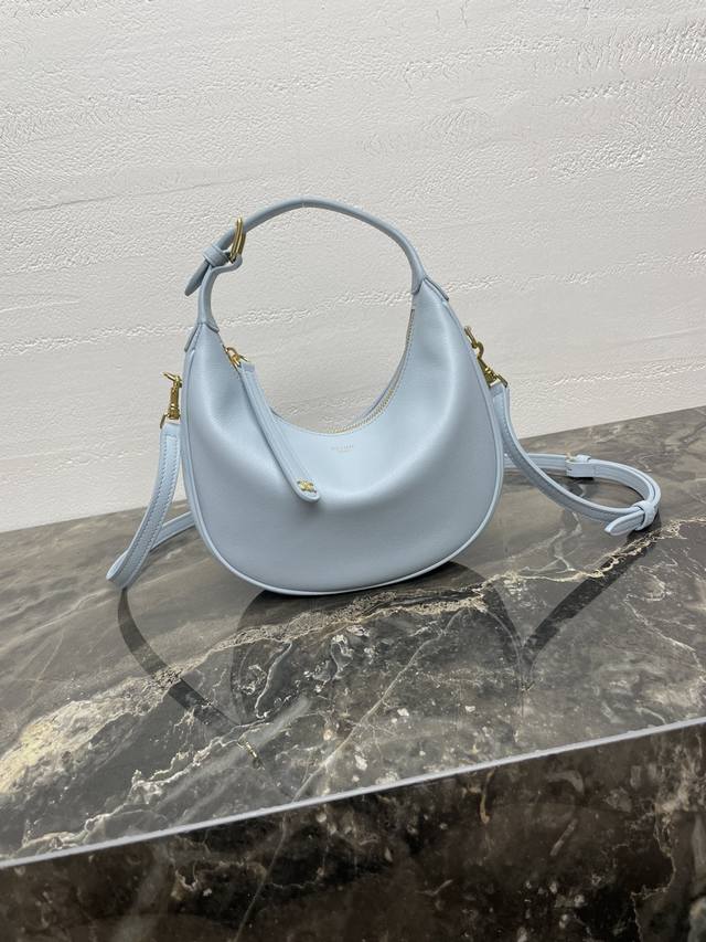 Teen Lulu soft grained cowhide leather bag Premium steel hardware Can be carried