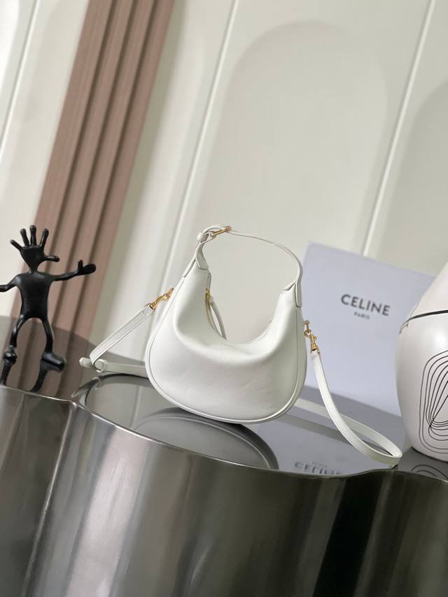 New product launched Ce new Lulu bag This time Ce's new Lulu bag is really amazi