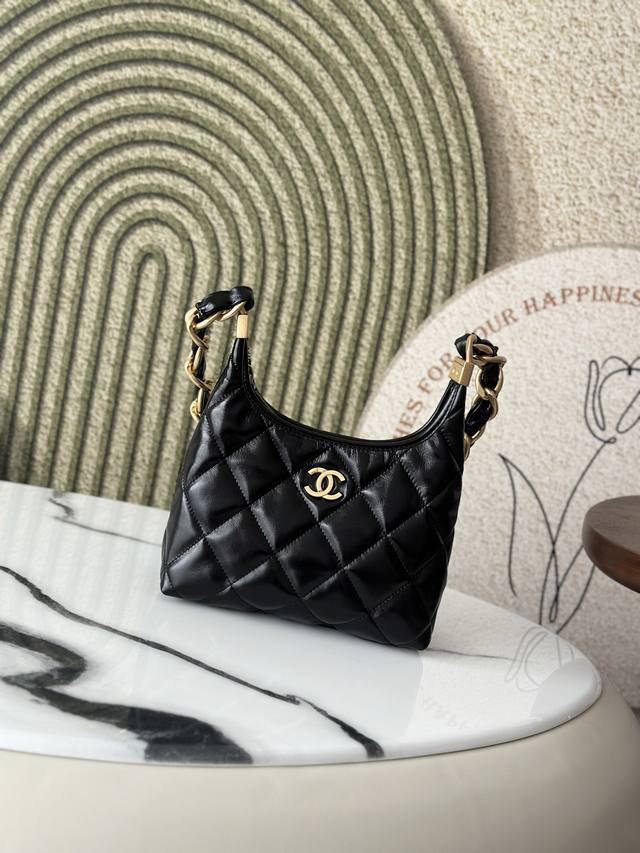 New arrival Handmade imported leather Wandering underarm bag black medium Hot ne