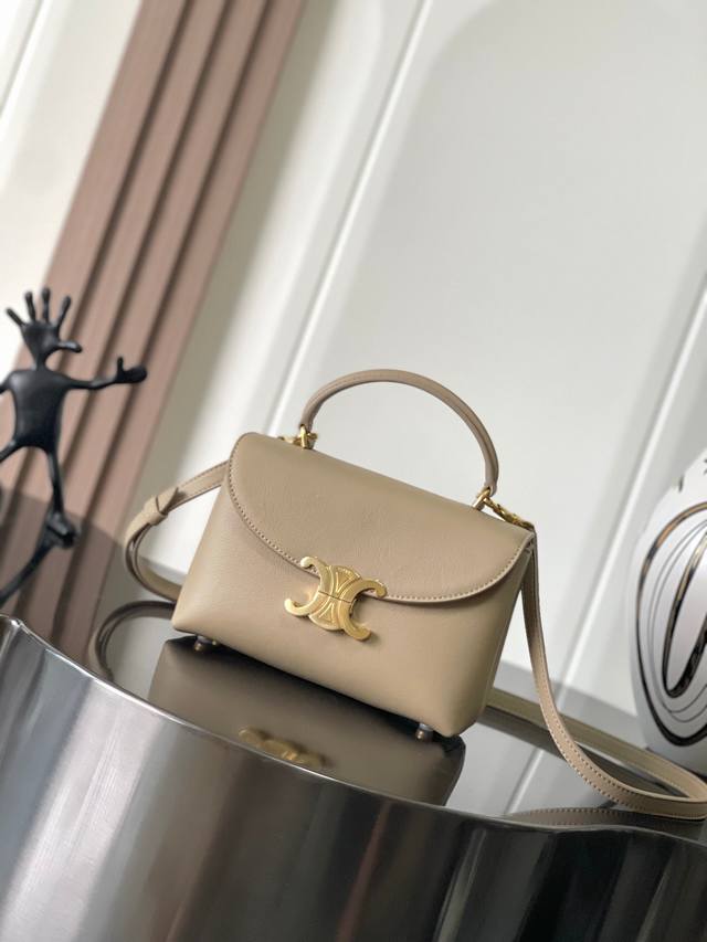 Celine 24