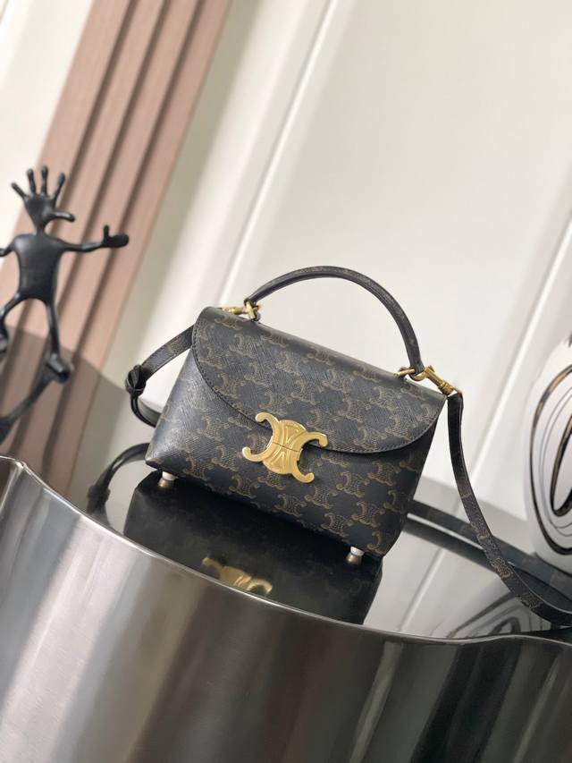 Celine 24