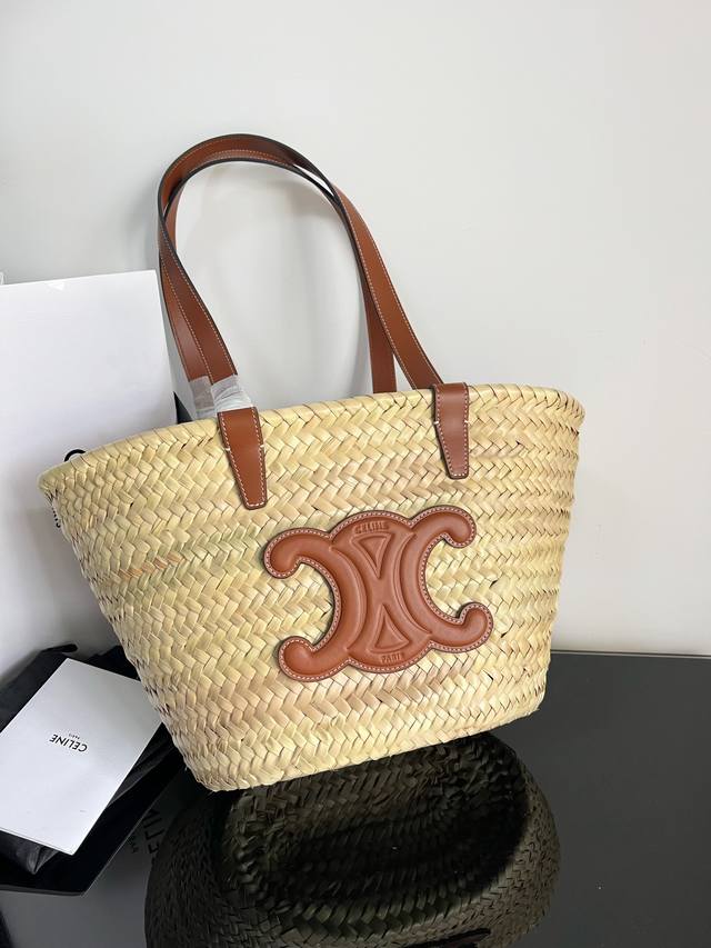 Classic palm leaf and cowhide basket bag with original cowhide, straw woven bask