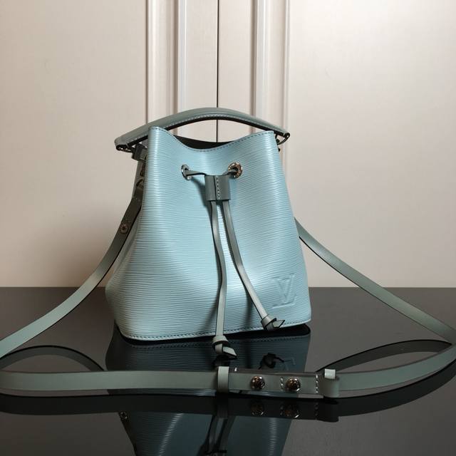 M52853 Mint green top original N