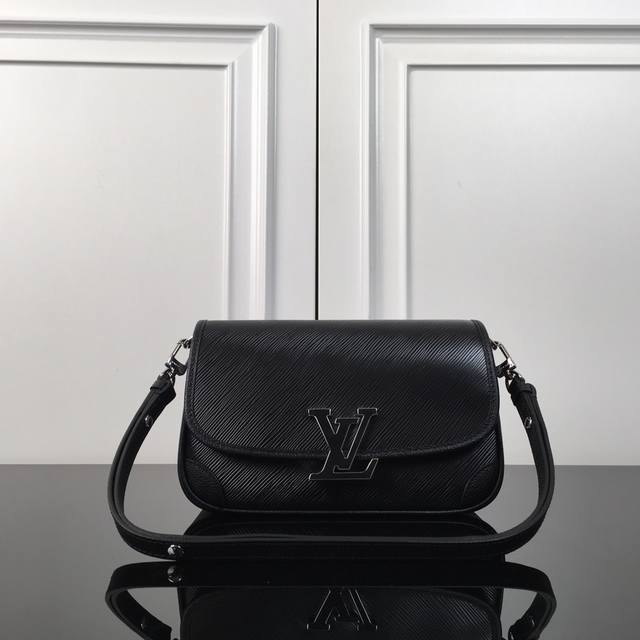 M59386 Black Top Original This Buci handbag is made of iconic Epi leather, with