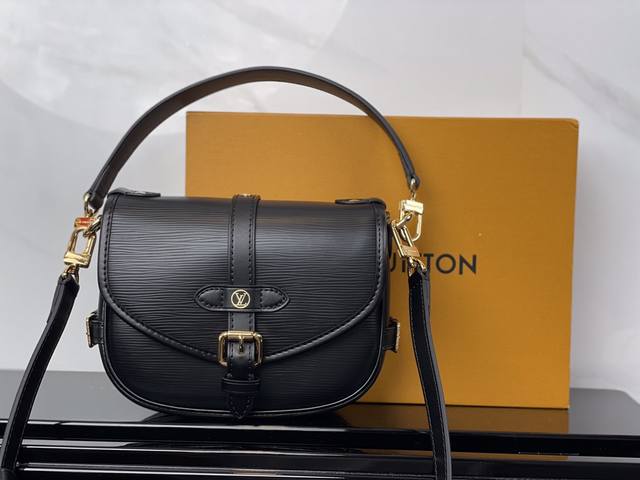 M23469 Black top original Saumur Bb handbag interprets the classic design with n