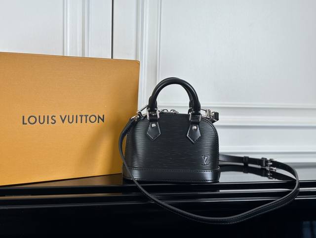 M81945Black Top Original The Nano Alma is a miniature version of Louis Vuitton's