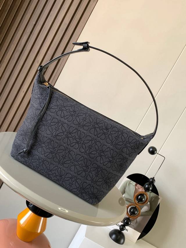 Anagram jacquard and cow leather Cubi handbag large lunch bag ~ Cubi lunch box b