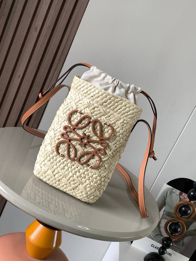 New woven mobile phone bag, Iraca palm and cow leather square pouch, this square
