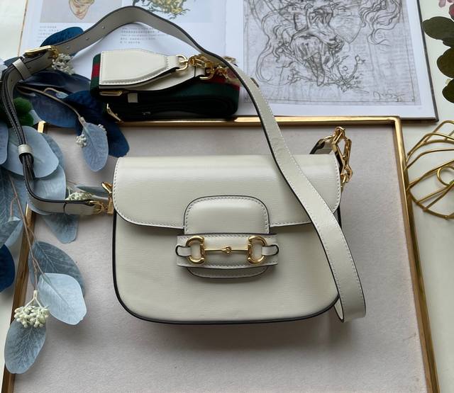 Top-grade original single with full packaging. Saddle bag The long-awaited small