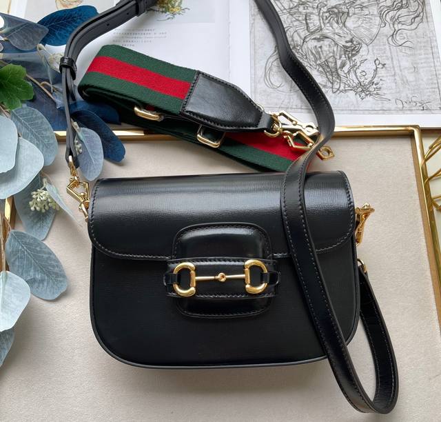Top-grade original single with full packaging. Saddle bag The long-awaited small