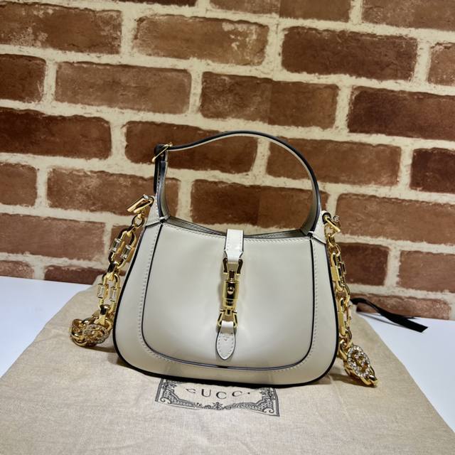 Counter quality, top original goods, real shot! Model No. 699651 White patent le